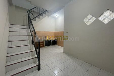 Jual/Sewa Rumah Kondisi Siap Huni di Komplek Cemara Hijau Medan Jalan Metal