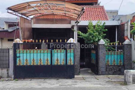 Dijual Rumah Pinggir Jalan Strategis di Abadijaya Depok