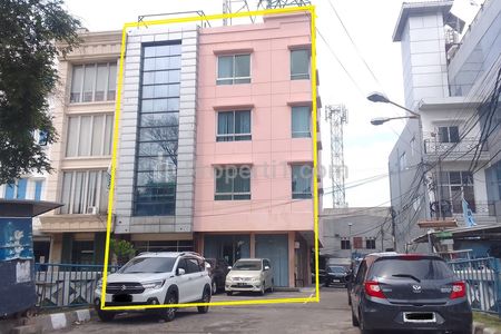 Dijual 2 Unit Ruko Gandeng di Jl Dr Sahardjo, Tebet, Jakarta Selatan, Lokasi Super Strategis, Premium, Commercial
