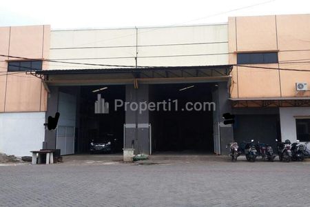 Jual 2 Gudang Jejer Pergudangan Tritan Jemundo