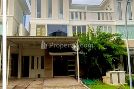 Dijual Rumah Pakuwon Indah Lariz Embassy Golf Area Surabaya - Dekat Pakuwon Mall, Citraland, Graha Family - Bonus Full Furnished Modern Mewah