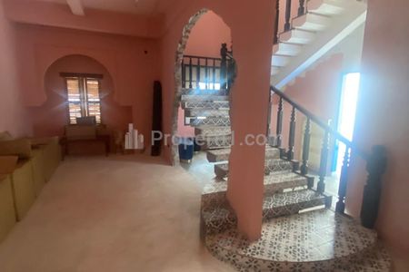 Sewa Rumah Bisa untuk Kantor X Studio di Cipete Utara, Kebayoran Baru, Jakarta Selatan