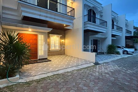 Dijual Rumah Baru Eropa Classic Siap Huni di Jagakarsa, Jaksel