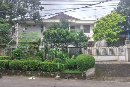 Jual Rumah Mewah Klasik Cocok untuk Restaurant, Cafe, Hotel di Pusat Kota Bogor