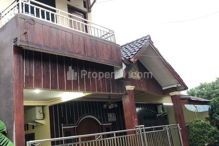 Jual Cepat Rumah 2 Lantai Semi Furnished di Jatiluhur Bekasi