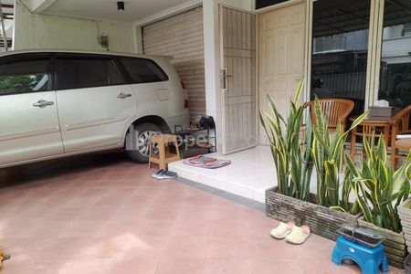 Dijual Cepat Rumah 2 Lantai di Janur Elok Kelapa Gading Jakarta Utara