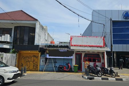 Dijual Rumah Second dan 2 Kios Strategis di Tanjung Duren Jakarta Barat