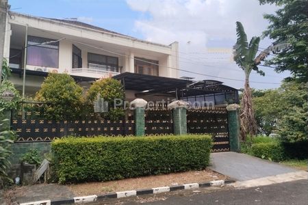 Dijual Rumah 2 Lantai Dalam Komplek di Cinere, Depok
