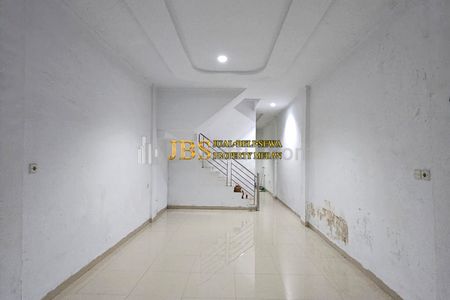 Dijual Ruko Kondisi Siap Huni di Jalan Danau Lau Kawar (Daerah Sekip) - Medan