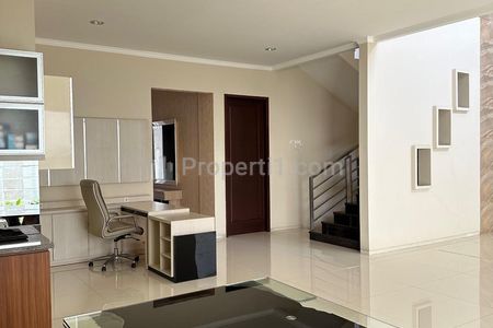 Dijual Rumah di Citraland Surabaya