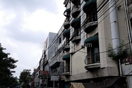 Jual Hotel Aktif 4 Lantai di Kawasan Maphar Kota Jakarta Barat