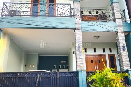 Dijual Rumah Kokoh 2 Lantai Lokasi Strategis di Harapan Indah Bekasi