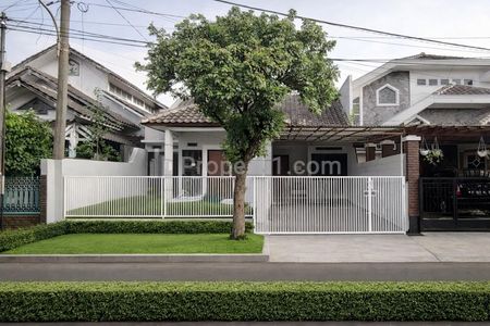 Dijual Rumah Terawat Luas Ada Kolam Renang di Soekarno Hatta Bandung