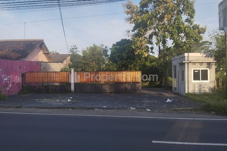 Jual Tanah Bonus Bangunan Ex Sekolah Pramugari di Kalasan Sleman Yogyakarta
