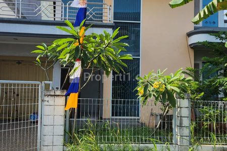 Disewakan Rumah Murah 2 Lantai Siap Huni Minimalis Modern di Taman Modern Cakung Jakarta Timur 