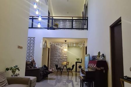 Dijual Rumah Baru Siap Huni Kawasan Elit Darmo Surabaya