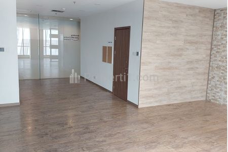 Disewakan Ruang Kantor Furnished APL Office Jakarta Barat Luas 143m2