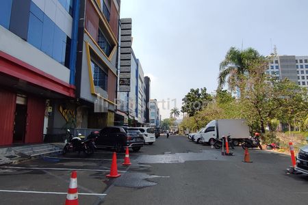 Disewakan Murah Ruko Gandeng LT 120 m2 di Kelapa Gading, Jakarta Utara