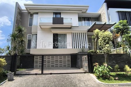 Sewa Rumah Minimalis, Full Furnish di Somerset, Citraland Surabaya