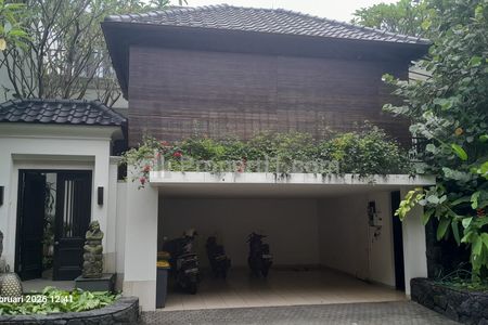 Sewa Rumah Mewah Townhouse 5BR Kolam Renang Gym Center di Pejaten Barat Dekat AIS School, Gonzaga, Buncit, Ampera, Kemang, Simatupang, Jakarta Selatan