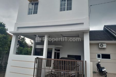 Jual Rumah 2 Lantai Pinus Regency Dekat Cisaranten Soekarno Hatta Bandung