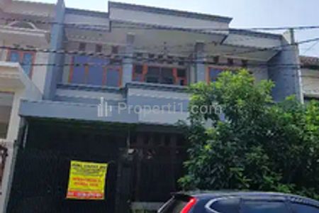 Rumah Dijual Murah di Bandung, Margaasih, Mekar Rahayu - Taman Kopo Indah 3 - 3 Lantai, Furnish (mas.brandon)