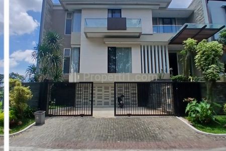 Disewakan Rumah Citraland Somerset Surabaya Private Pool Full Furnished Hunian Modern Mewah Golf Area Dekat Palimanan Golf, Universitas Ciputra