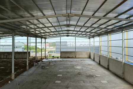 Sewa Gudang Baru Ada Loading Dock Bangunan 4229m2 di Kawasan Industri Delta Silikon Cikarang, Dekat KITIC, GIIC, Greenland, Hyundai, AEON Mall Bekasi