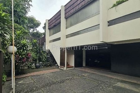Disewakan Rumah Luas Bisa untuk Kantor di Darmawangsa Jakarta Selatan SSP178