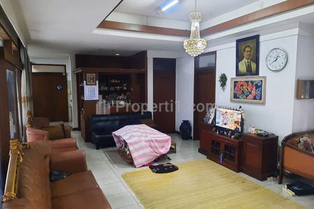 Dijual Rumah Strategis Sayap Setiabudi Bandung