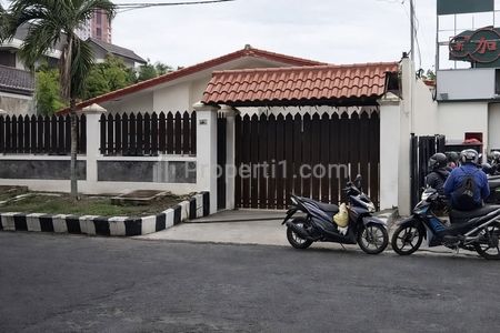 Jual Rumah Sangat Bagus dan Luas di Darmo Permai Timur Surabaya