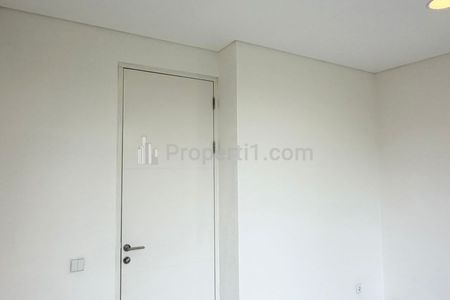 Dijual Rumah Baru Gress Full Renovasi 2 Lantai di Citraland Surabaya