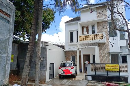 Dijual Rumah Baru 2 Lantai di Bumi Asri Pasarkemis, Tangerang