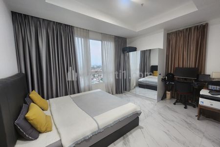 Sewa Apartemen Essence Darmawangsa Dekat Sudirman, Jakarta Selatan - 3BR Full Furnished