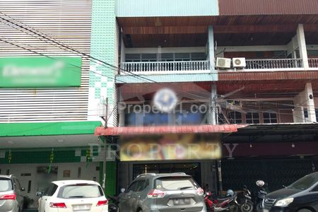 Disewakan Ruko Siap Pakai Halaman Luas di Jalan Siam Pusat Kota Pontianak