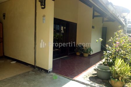 Dijual Rumah Tinggal di Situsari Buah Batu Bandung