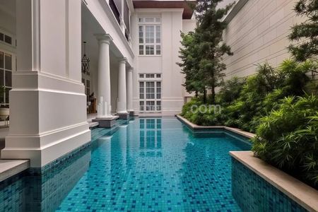 Jual Rumah Mewah di Mega Kuningan, Jakarta Selatan - Private Pool & Lift