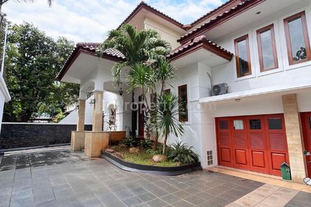 Jual Rumah Mewah Terawat di Kebayoran Baru Dekat Senopati, Jakarta Selatan