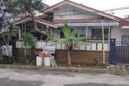 Dijual Rumah Second Terawat Strategis di Cinere Depok