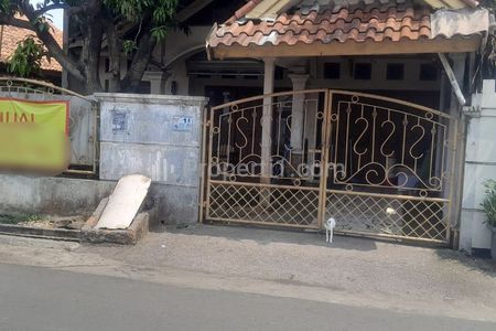Dijual Rumah Secondary Bagus Strategis Dekat Aeon Mall Tanjung Barat, Jagakarsa, Jakarta Selatan