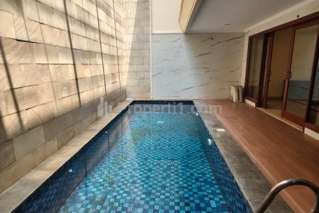 Sewa Rumah di Pondok Indah, Jakarta Selatan - Ada Kolam Renang & Keamanan 24 Jam