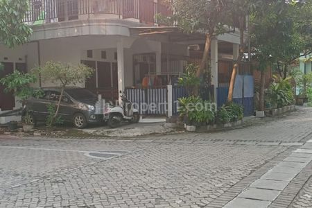 Dijual Rumah Kost di Perumahan Karah Indah, Jambangan, Surabaya Selatan - 12 Kamar Tidur - 2 Lantai Hook Dekat Gunungsari, A. Yani
