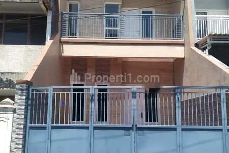 Dijual Rumah Siap Huni di Lebak Arum Surabaya