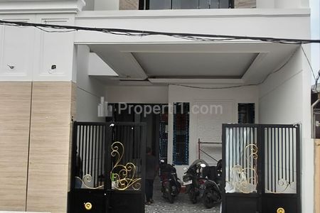 Dijual Rumah American Classic Mewah Mulyorejo Surabaya Timur