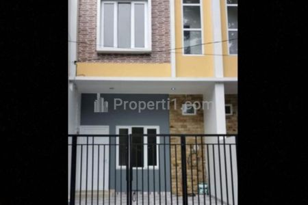 Dijual Rumah Baru di Kompleks Walikota Kelapa Gading Jakarta Utara, Sangat Dekat ke Mal Kelapa Gading (5 Menit Saja ke MKG Mal)