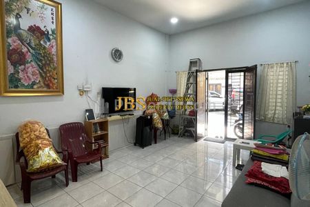 Jual Rumah Baru Renov di Komplek Cemara Residence Medan Jalan Metal Raya