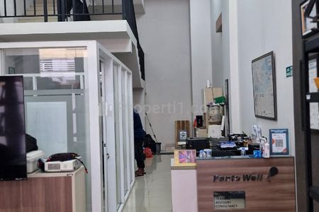 Dijual Ruko 3,5 Lantai Cocok untuk Investasi di Emerald Commercial Summarecon Bekasi