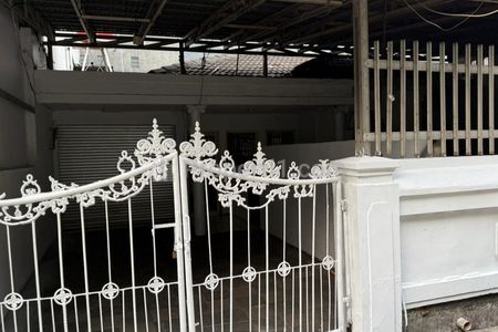 Jual Rumah Lama di Kopyor Raya Kelapa Gading Jakarta Utara, Cocok untuk Usaha, Strategis, Ramai