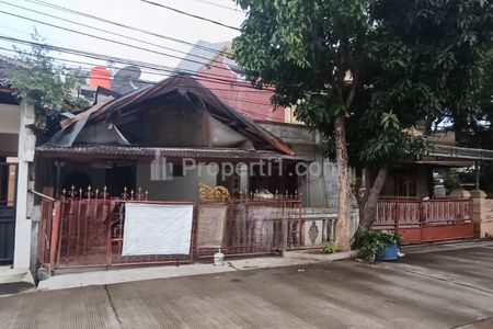 Dijual Rumah Tua di Kompleks Walikota Kelapa Gading, Jakarta Utara - Dekat ke Mall Kelapa Gading, Jalan Lebar