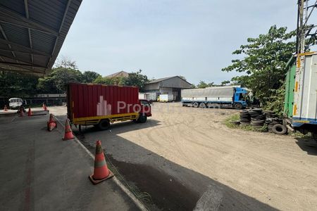 Dijual Gudang Pinggir Jalan Raya LT 14000 m2 di Semper, Jakarta Utara Murah
